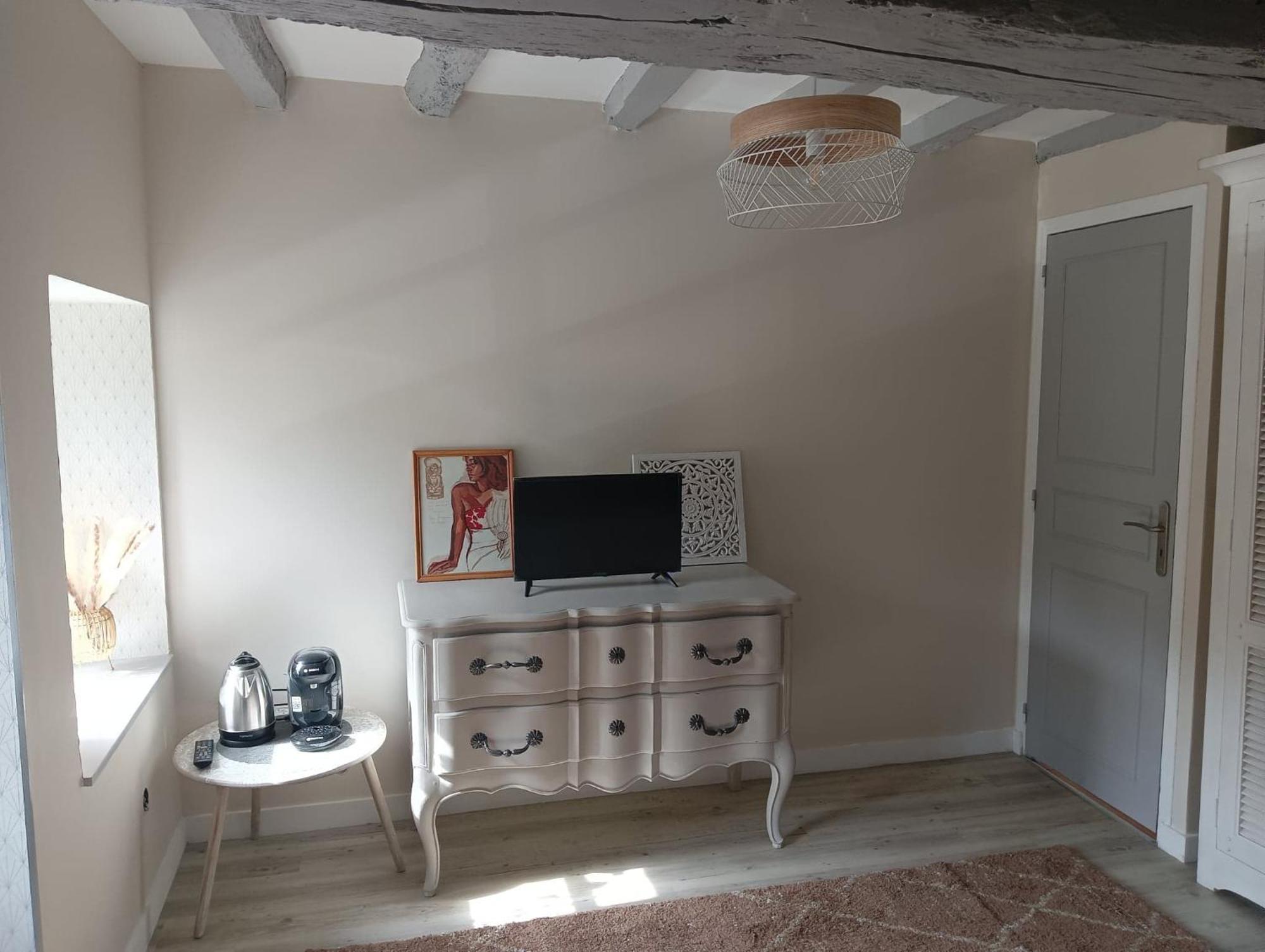 Chambre D'Hote Familiale De La Maison Bleue Lanvallay Bagian luar foto